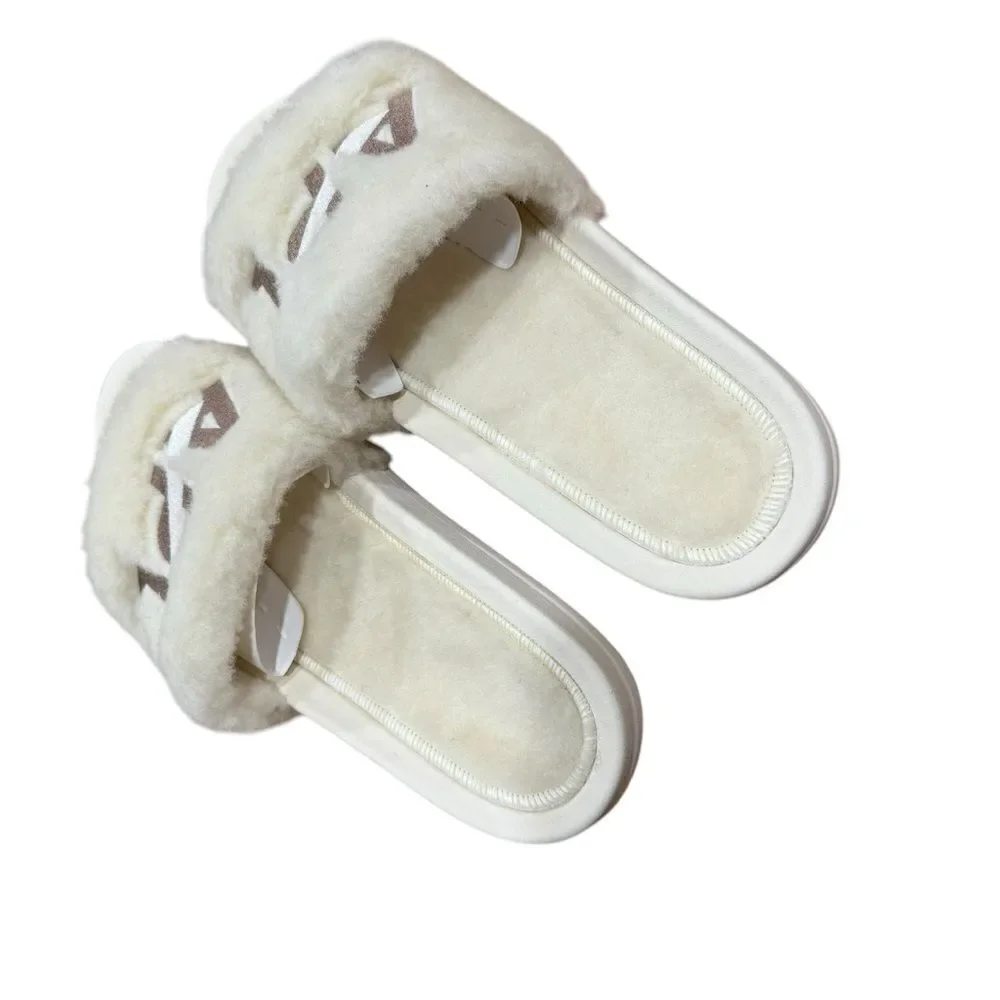 Revolve APL: Athletic Propulsion Labs Womens Shearling Slides - Pristine/Almond